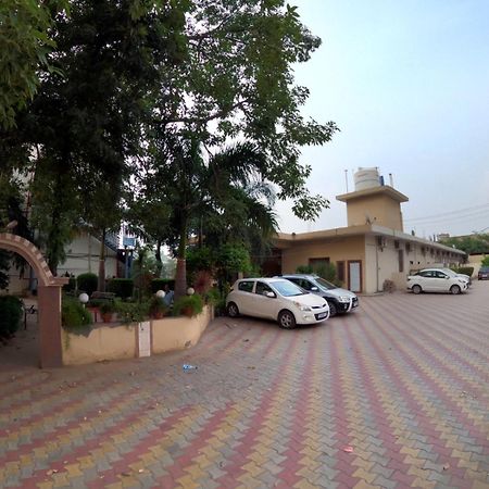 Sheela Stays Ludhiana Zewnętrze zdjęcie